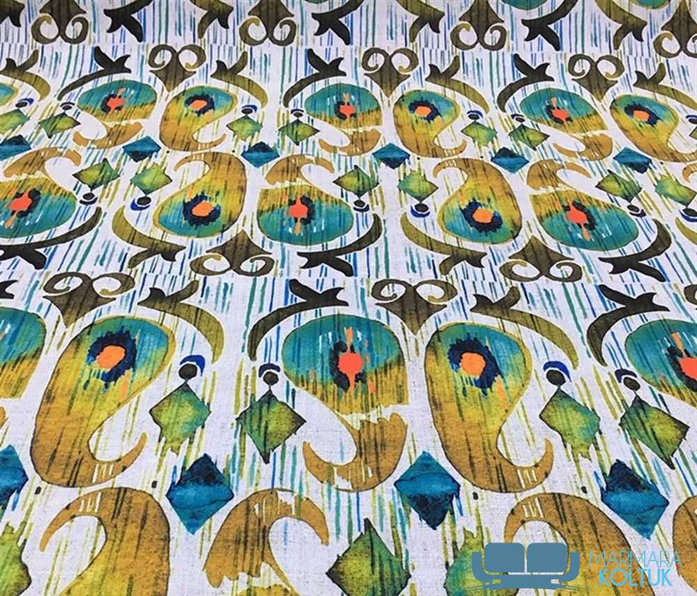 ikat-desenli-dosemelik-sari-ve-yesil-renkli-kumas-sik-ve-canli